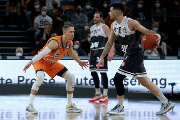 仅让他的家 仅让他的家