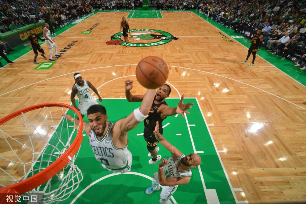 曼联持续亏 曼联持续亏